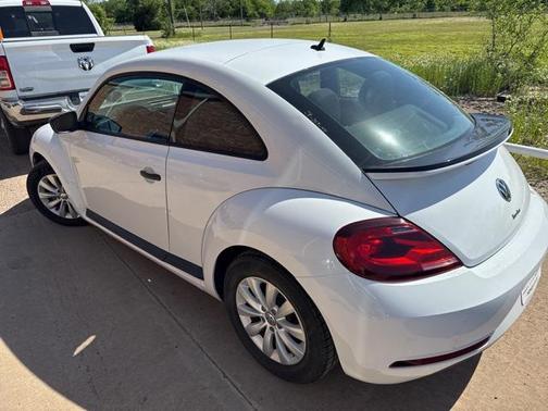 2018 Volkswagen Beetle 2.0T S
