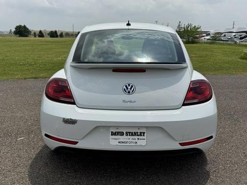2018 Volkswagen Beetle 2.0T S