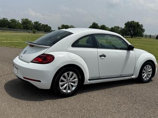 2018 Volkswagen Beetle 2.0T S