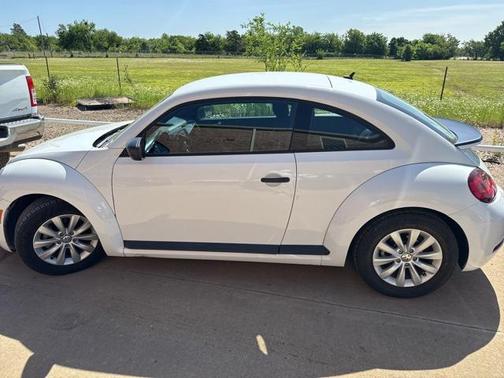 2018 Volkswagen Beetle 2.0T S