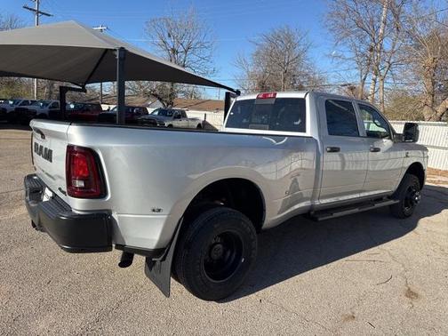 2026 RAM 3500 Tradesman Crew Cab 4x4 8' Box