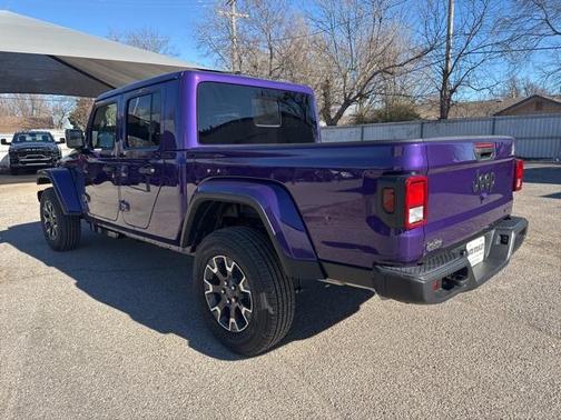 2026 Jeep Gladiator Sport