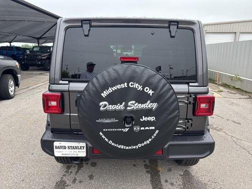 2025 Jeep Wrangler 4-Door Sahara 4x4