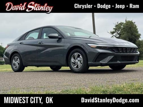 2024 Hyundai ELANTRA SE