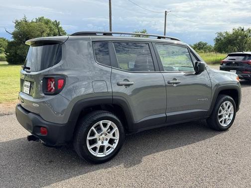 2022 Jeep Renegade Latitude