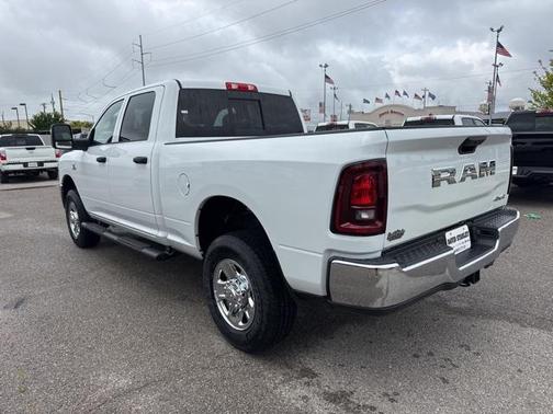 2025 RAM 2500 Tradesman Crew Cab 4x4 6'4' Box