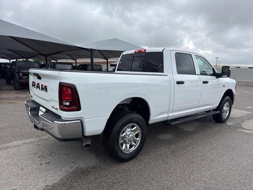 2025 RAM 2500 Tradesman Crew Cab 4x4 6'4' Box
