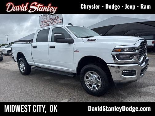 2025 RAM 2500 Tradesman Crew Cab 4x4 6'4' Box