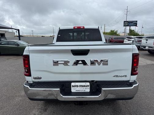 2025 RAM 2500 Tradesman Crew Cab 4x4 6'4' Box