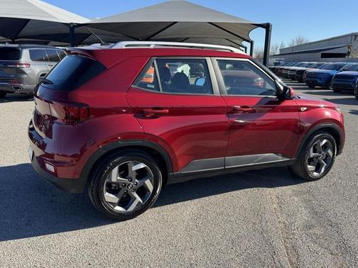 2024 Hyundai VENUE Limited