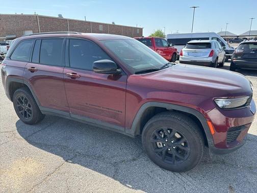 2024 Jeep Grand Cherokee Altitude