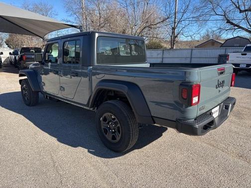 2026 Jeep Gladiator Sport