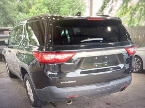 Black Metallic 2019 Chevrolet Traverse LT Cloth