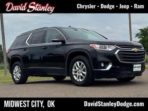 Black Metallic 2019 Chevrolet Traverse LT Cloth