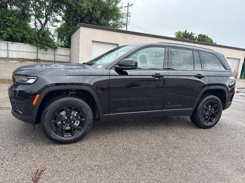 2025 Jeep Grand Cherokee Altitude