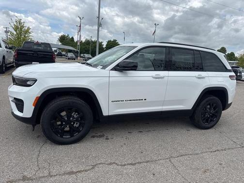 2025 Jeep Grand Cherokee Altitude