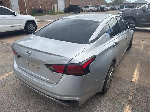 2020 Nissan Altima S FWD