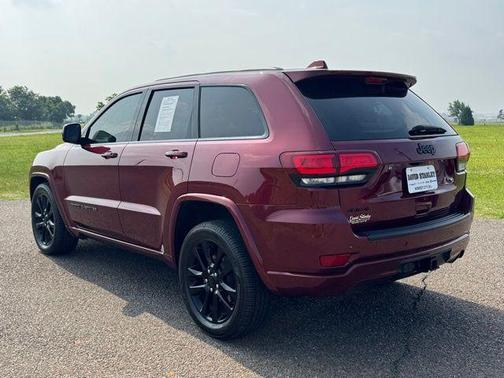 Velvet Red Pearlcoat 2021 Jeep Grand Cherokee Laredo