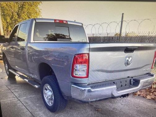 2021 RAM 2500 Tradesman Crew Cab 4x4 6'4' Box