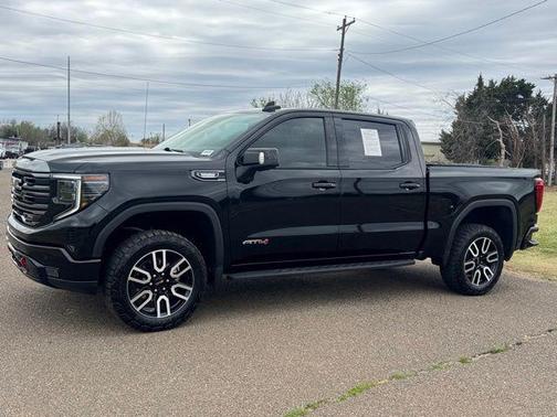 Onyx Black 2024 GMC Sierra 1500 AT4