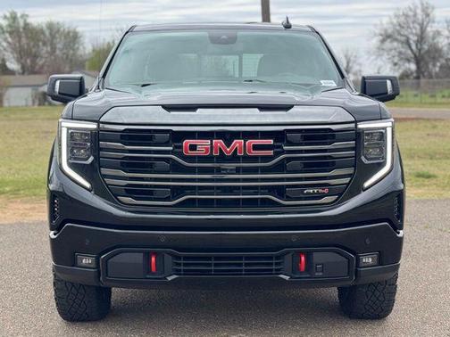 Onyx Black 2024 GMC Sierra 1500 AT4