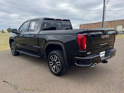 Onyx Black 2024 GMC Sierra 1500 AT4