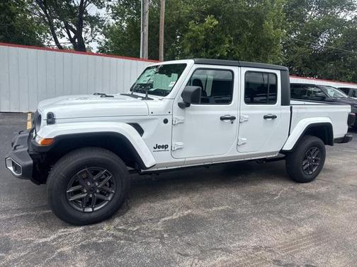 2025 Jeep Gladiator Sport S