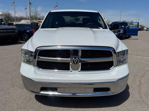 Bright White Clearcoat 2021 RAM 1500 Classic SLT