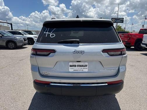 2025 Jeep Grand Cherokee L Laredo