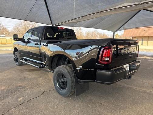 2026 RAM 3500 Tradesman Crew Cab 4x4 8' Box