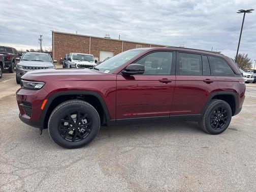 2025 Jeep Grand Cherokee Altitude