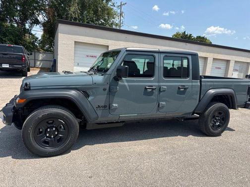 Anvil Clearcoat 2026 Jeep Gladiator Sport