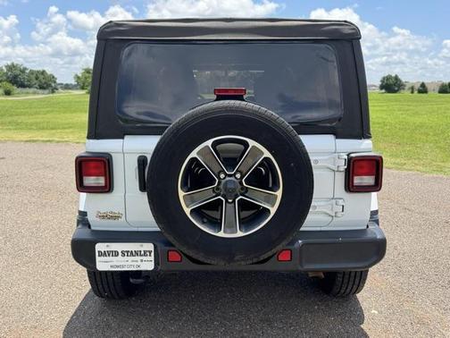 2023 Jeep Wrangler 4-Door Sahara 4x4