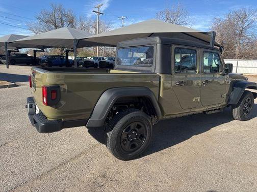 2026 Jeep Gladiator Sport
