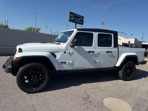 2025 Jeep Gladiator Nighthawk
