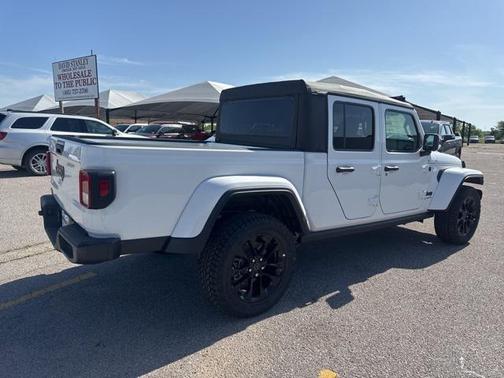 2025 Jeep Gladiator Nighthawk