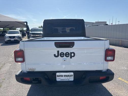 2025 Jeep Gladiator Nighthawk