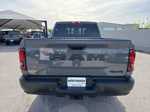 Ceramic Gray Clearcoat 2026 RAM 2500 Tradesman Crew Cab 4x4 6'4' Box