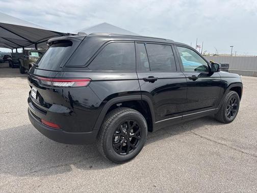 2025 Jeep Grand Cherokee Altitude