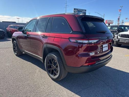 2025 Jeep Grand Cherokee Altitude