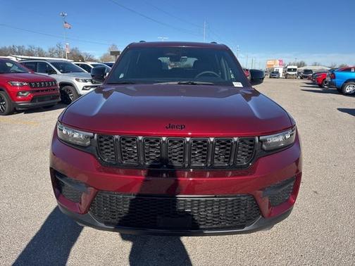 2025 Jeep Grand Cherokee Altitude