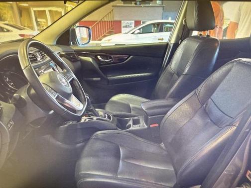 2022 Nissan Rogue Sport SL