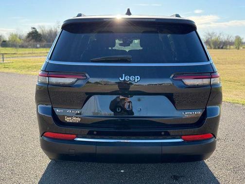 Diamond Black Crystal Pearlcoat 2023 Jeep Grand Cherokee L Limited