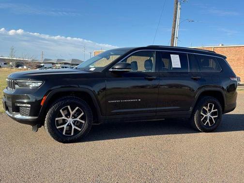 Diamond Black Crystal Pearlcoat 2023 Jeep Grand Cherokee L Limited