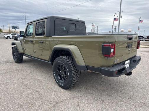 Pj5 2026 Jeep Gladiator Willys