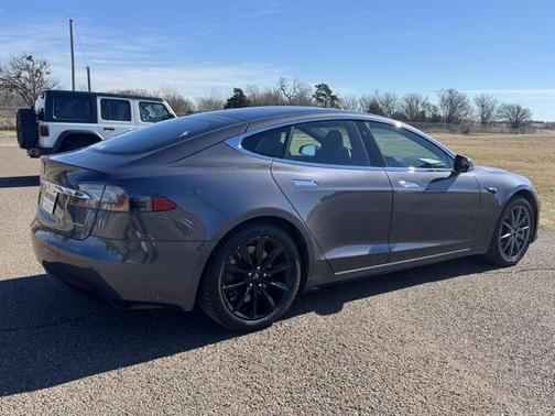 2021 Tesla Model S Long Range