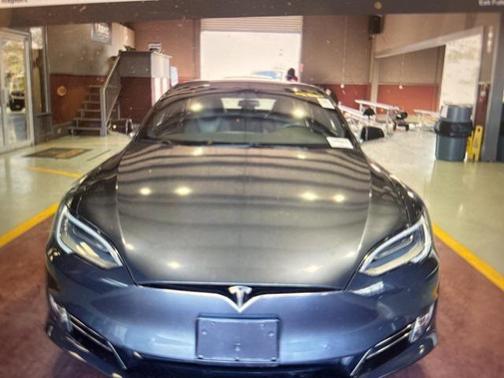 2021 Tesla Model S Long Range