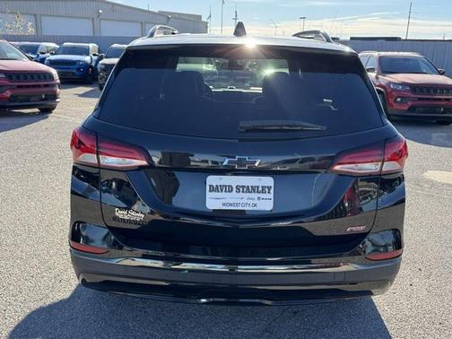 2022 Chevrolet Equinox FWD RS