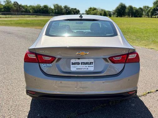 Mineral Gray Metallic 2025 Chevrolet Malibu FWD 1LT