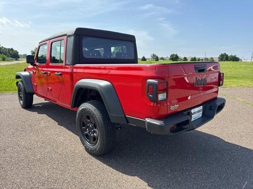 2025 Jeep Gladiator Sport